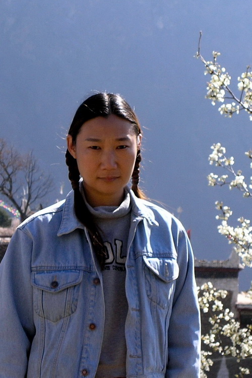 殷洁 2_调整大小.jpg